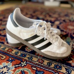 Adidas Samba women’s 10/men’s 9